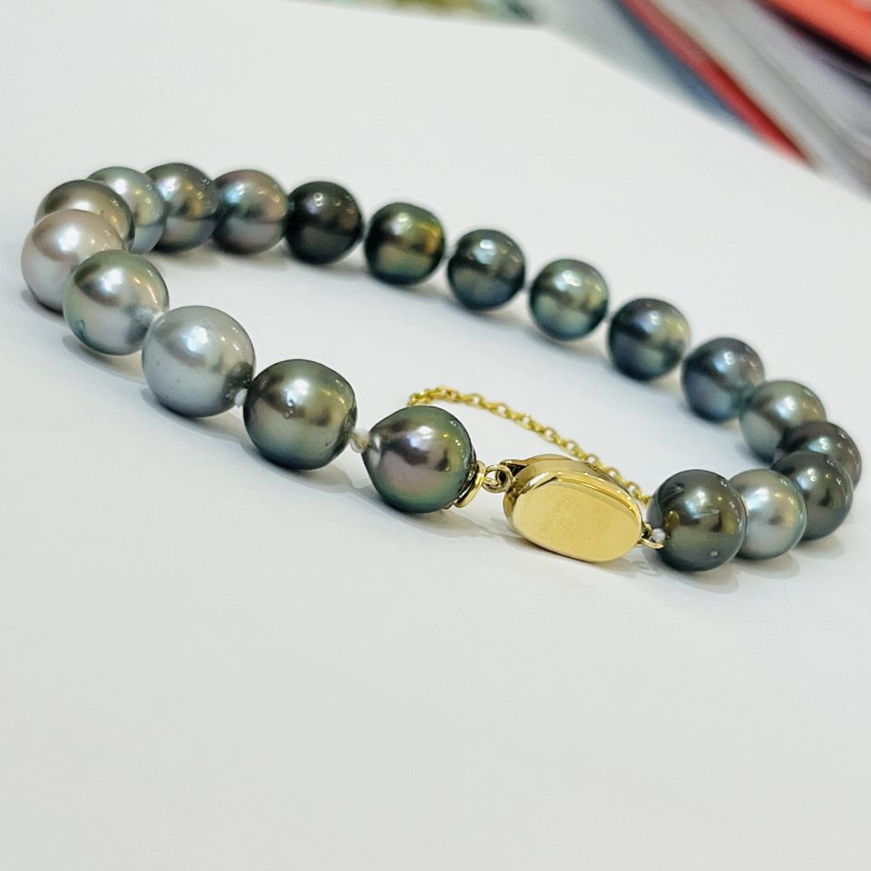 Bracelet en or 20 Perles de Tahiti nouées "Tania"