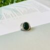 bague simple et moderne en jade naturel