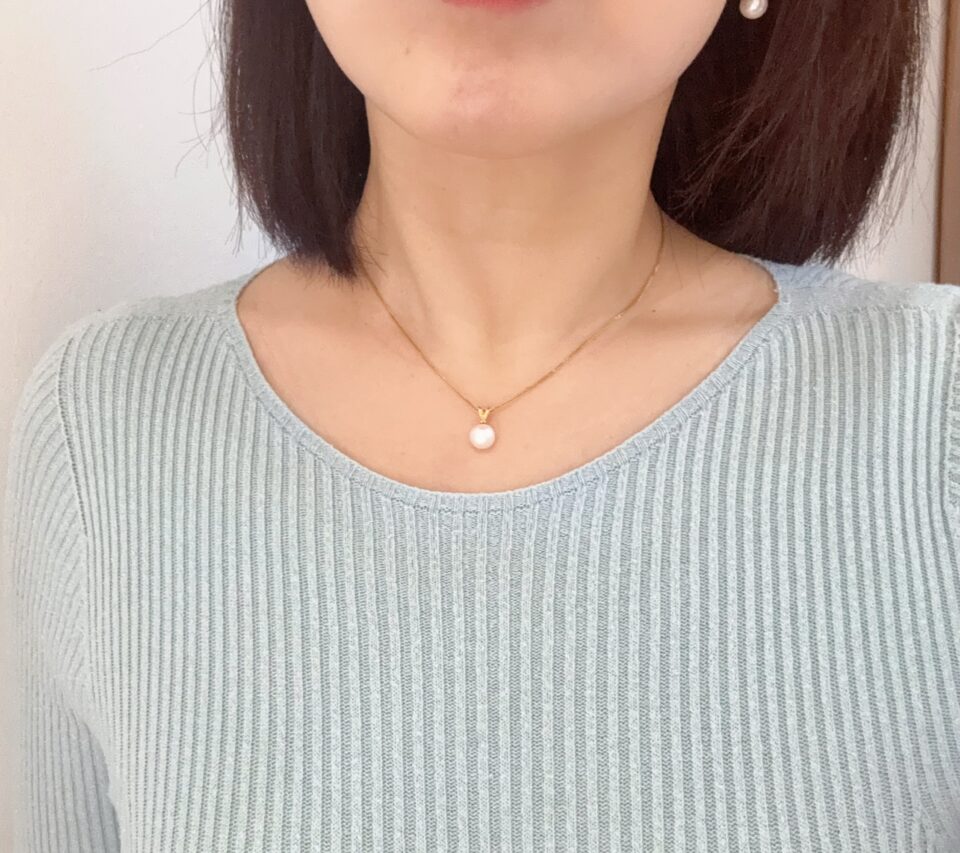 {"ARInfo":{"IsUseAR":false},"Version":"1.0.0","MakeupInfo":{"IsUseMakeup":false},"FaceliftInfo":{"IsChangeEyeLift":false,"IsChangeFacelift":false,"IsChangePostureLift":false,"IsChangeNose":false,"IsChangeFaceChin":false,"IsChangeMouth":false,"IsChangeThinFace":true},"BeautyInfo":{"SwitchMedicatedAcne":false,"IsAIBeauty":false,"IsBrightEyes":false,"IsSharpen":false,"IsOldBeauty":false,"IsReduceBlackEyes":false},"HandlerInfo":{"AppName":2},"FilterInfo":{"IsUseFilter":false}}