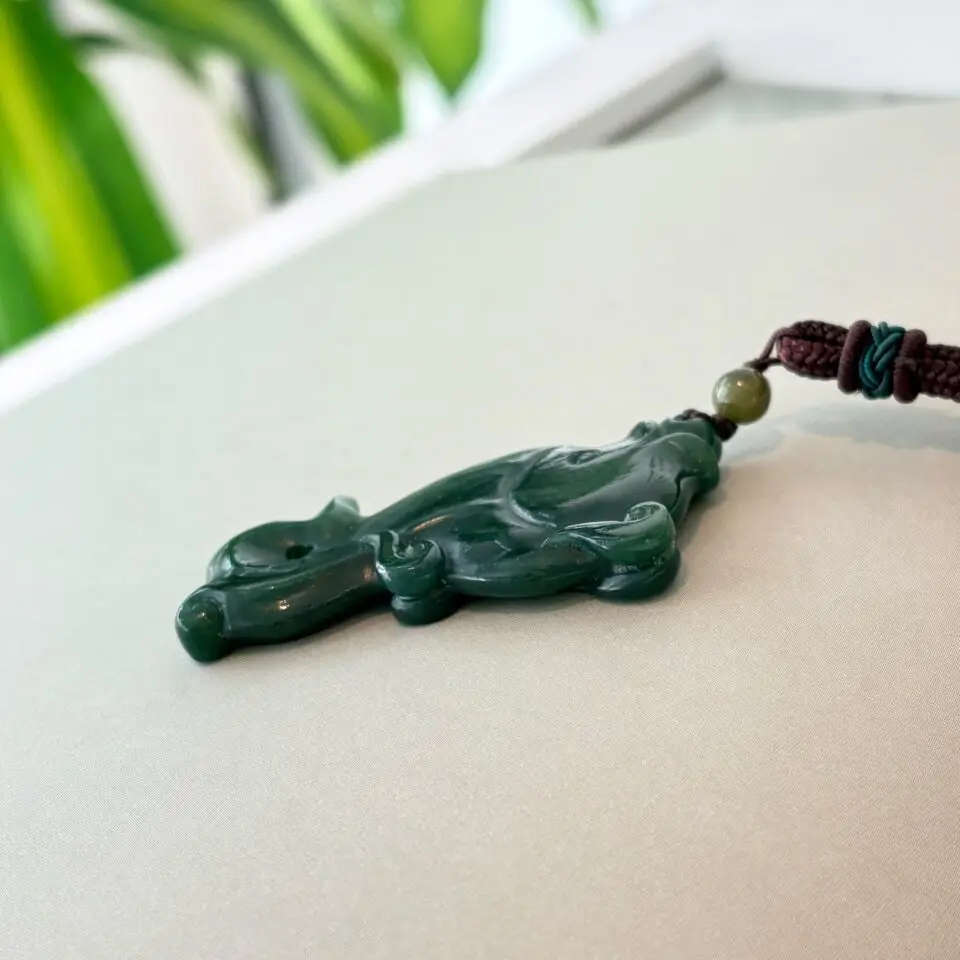 Du jade pour la sérénité, un poisson pour la liberté