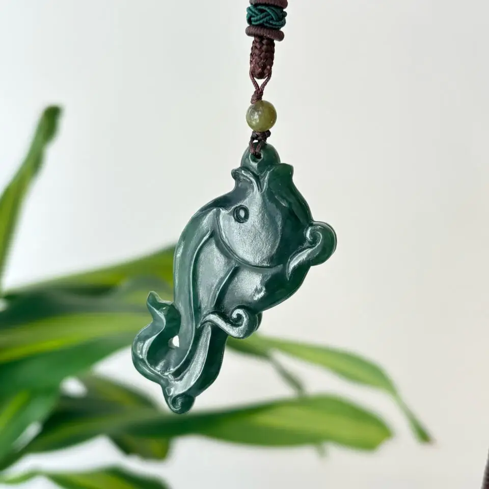 Du jade pour la sérénité, un poisson pour la liberté