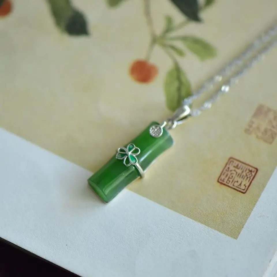 collier argent et pendentif bambou jade