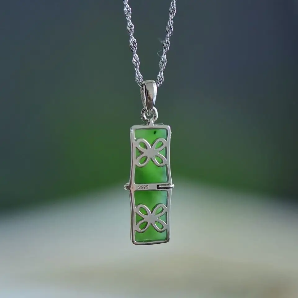 collier argent et pendentif bambou jade