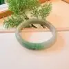 bracelet en jade de type jonc 