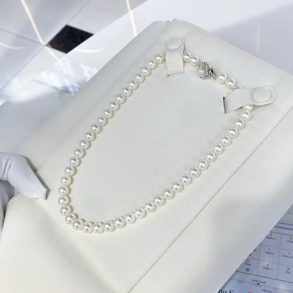 Collier de Perles Akoya 8-8.5 mm AA-fermoir arg tokyo : L'Excellence Japonaise à Lyon