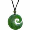 collier jade koru